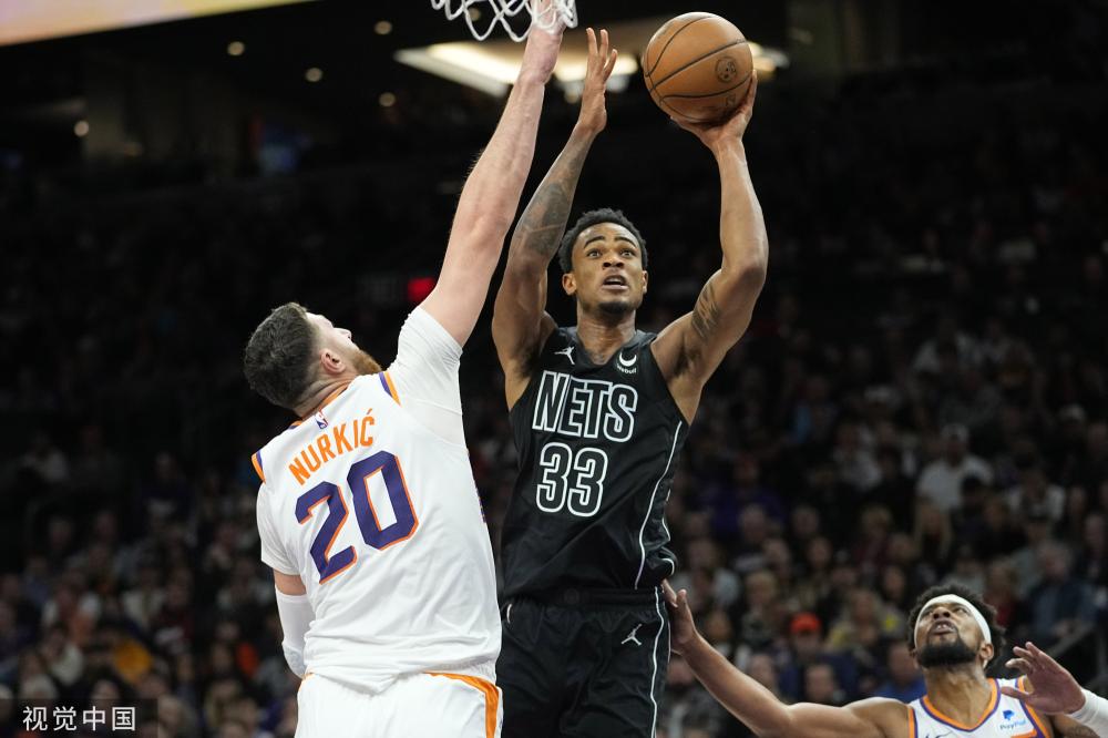 由于伤病 由于伤病